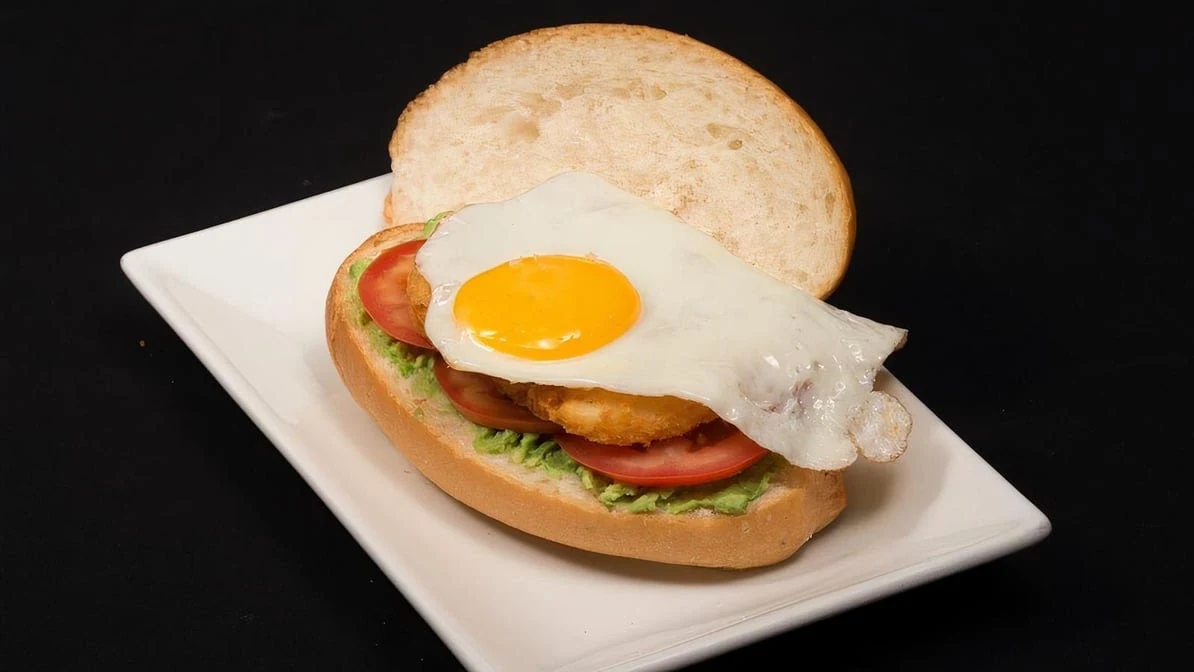 Highlights, Sam's Gourmet Cafe