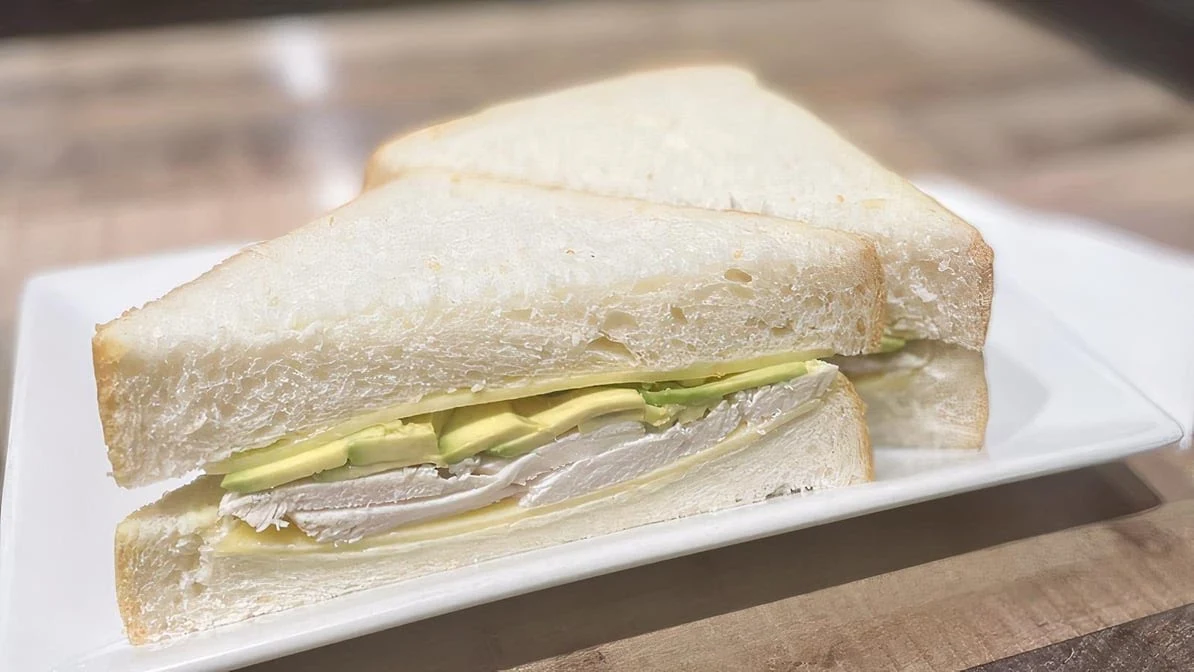 Highlights, Sam's Gourmet Cafe