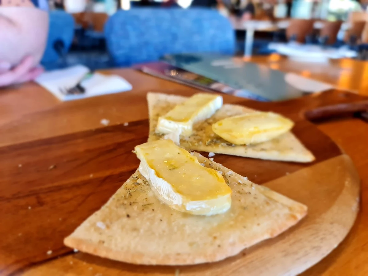 Camembert Pizza