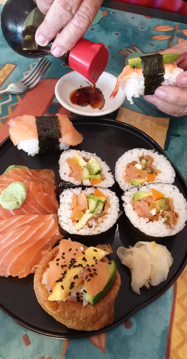 Highlights, Jian's Sushi & Noodle Bar
