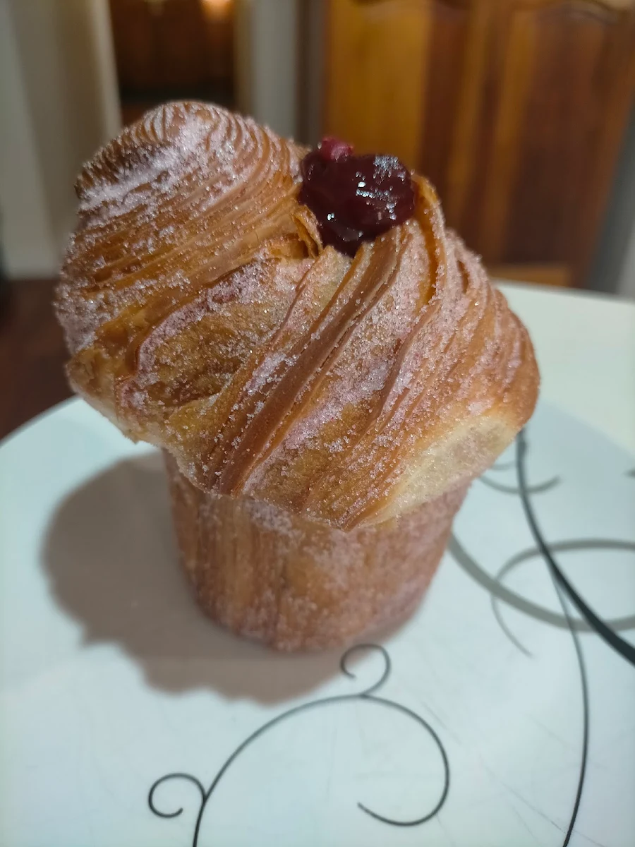 Raspberry Cruffin, Neck of the Woods