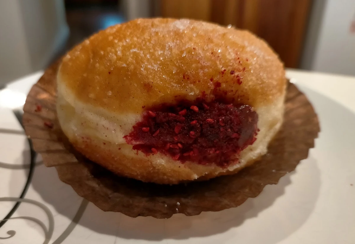 Raspberry Donut, Neck of the Woods