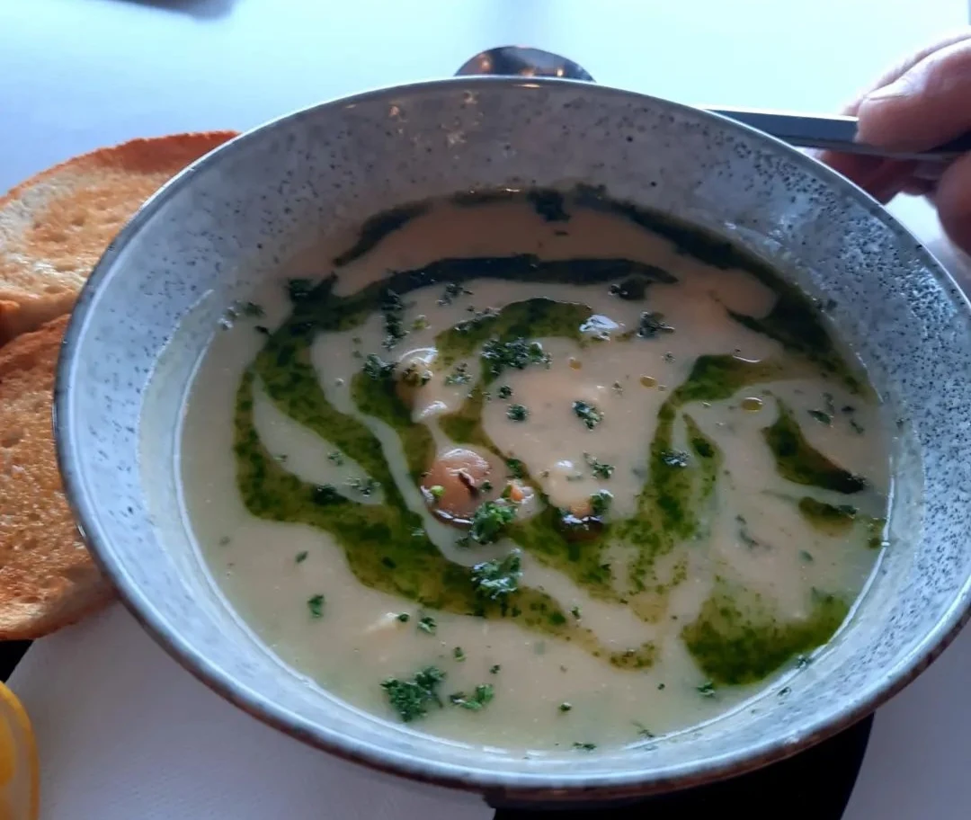 Seafood Chowder, Drift