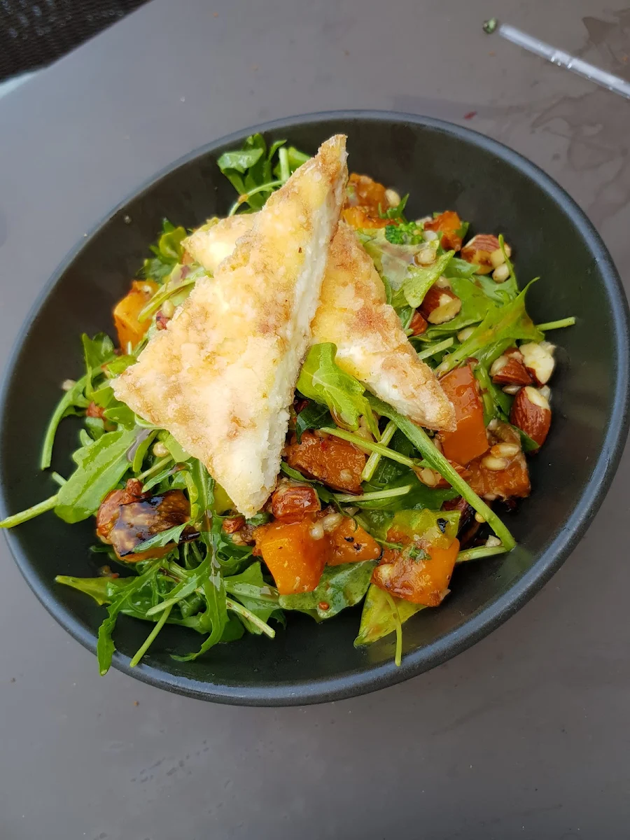 Pear & Rocket Salad, Inglewood Inn