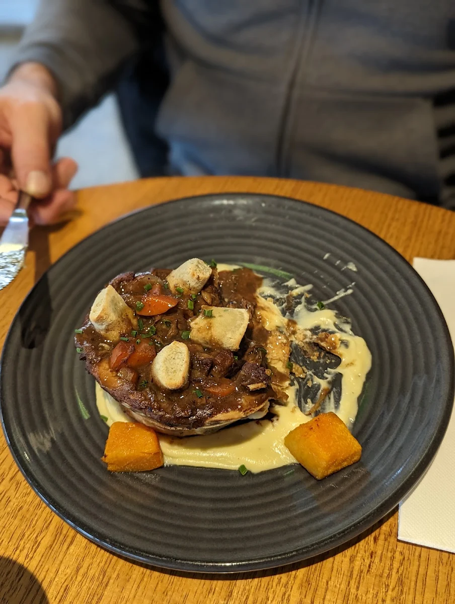 Pie, Inglewood Inn
