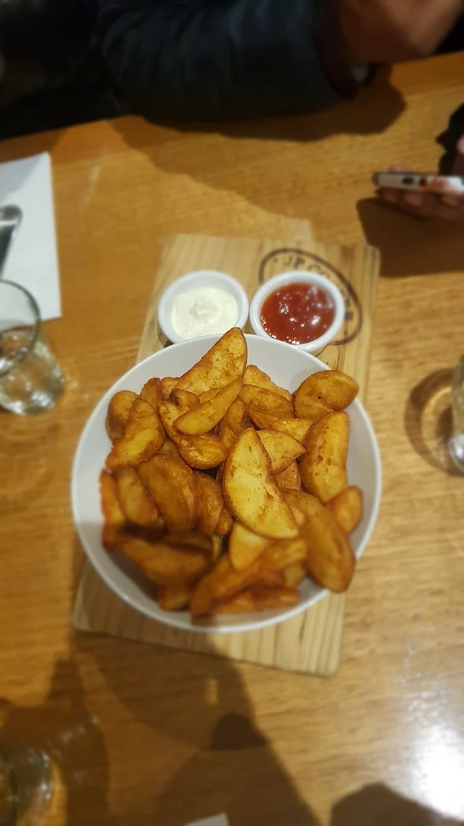 Wedges, Inglewood Inn