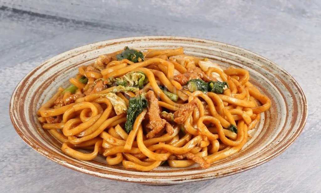 Stir Fried Udon Noodle with Truffle Paste & Pork