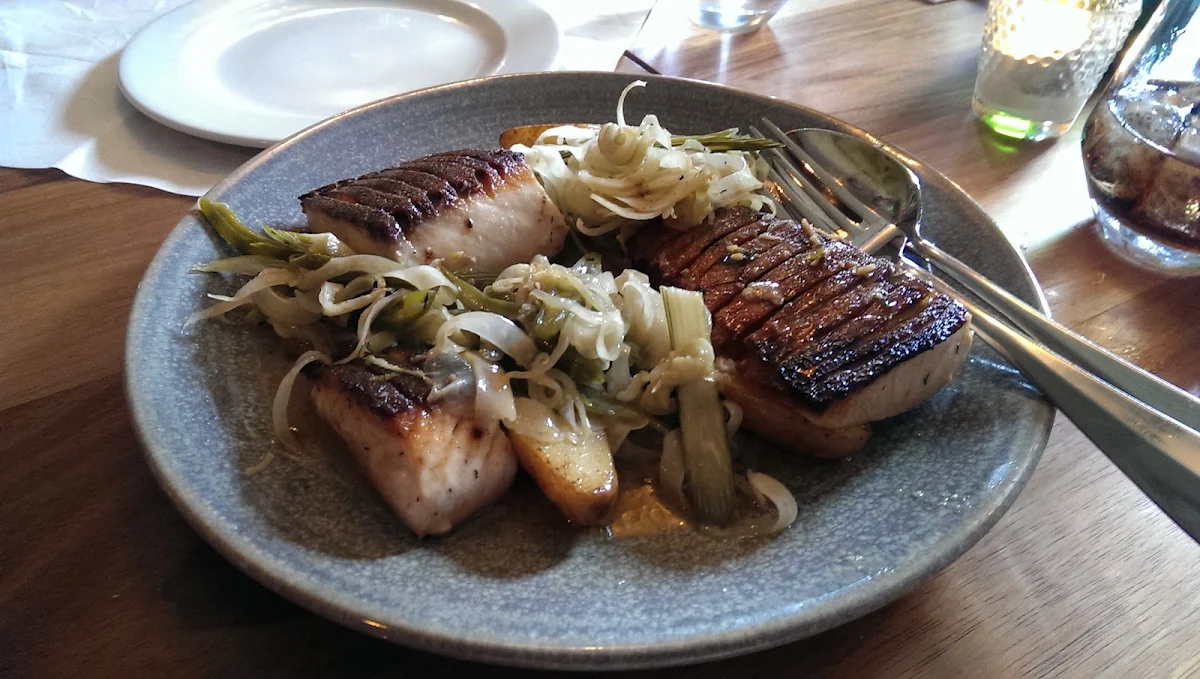 Kingfish, Neighbourhood Wine