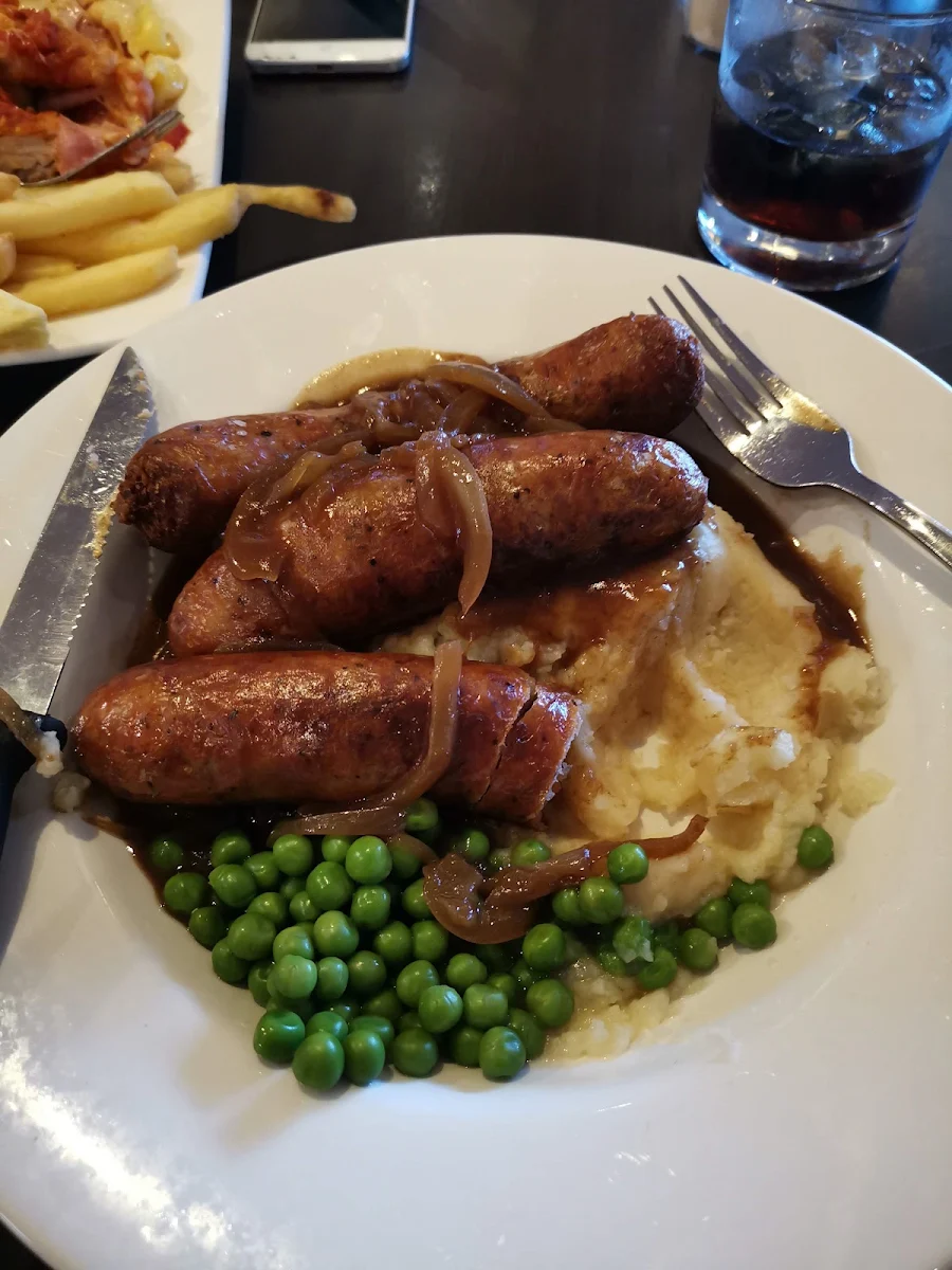 Highlights, Poppies Bistro
