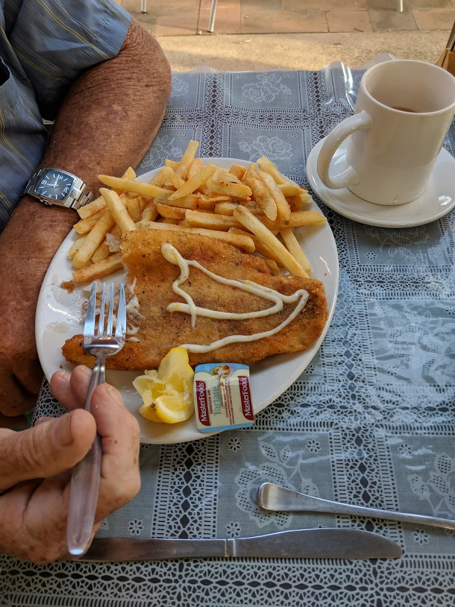 Highlights, Country Diner (Starburst Diner)