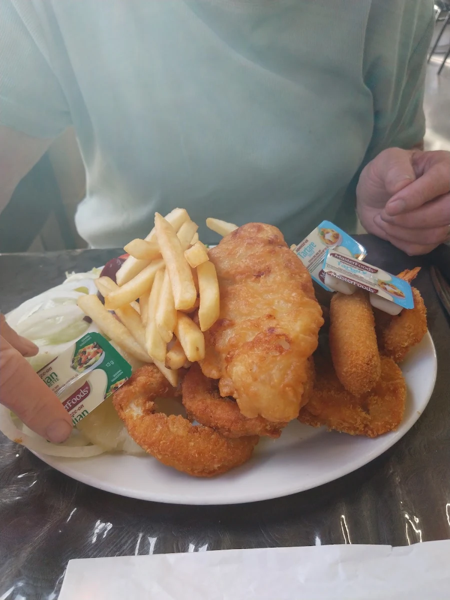 Highlights, Country Diner (Starburst Diner)