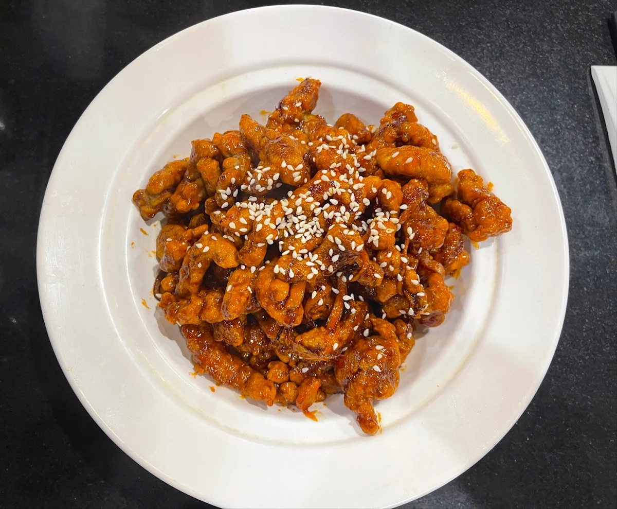 Crispy Shredded Beef in Peking Sauce