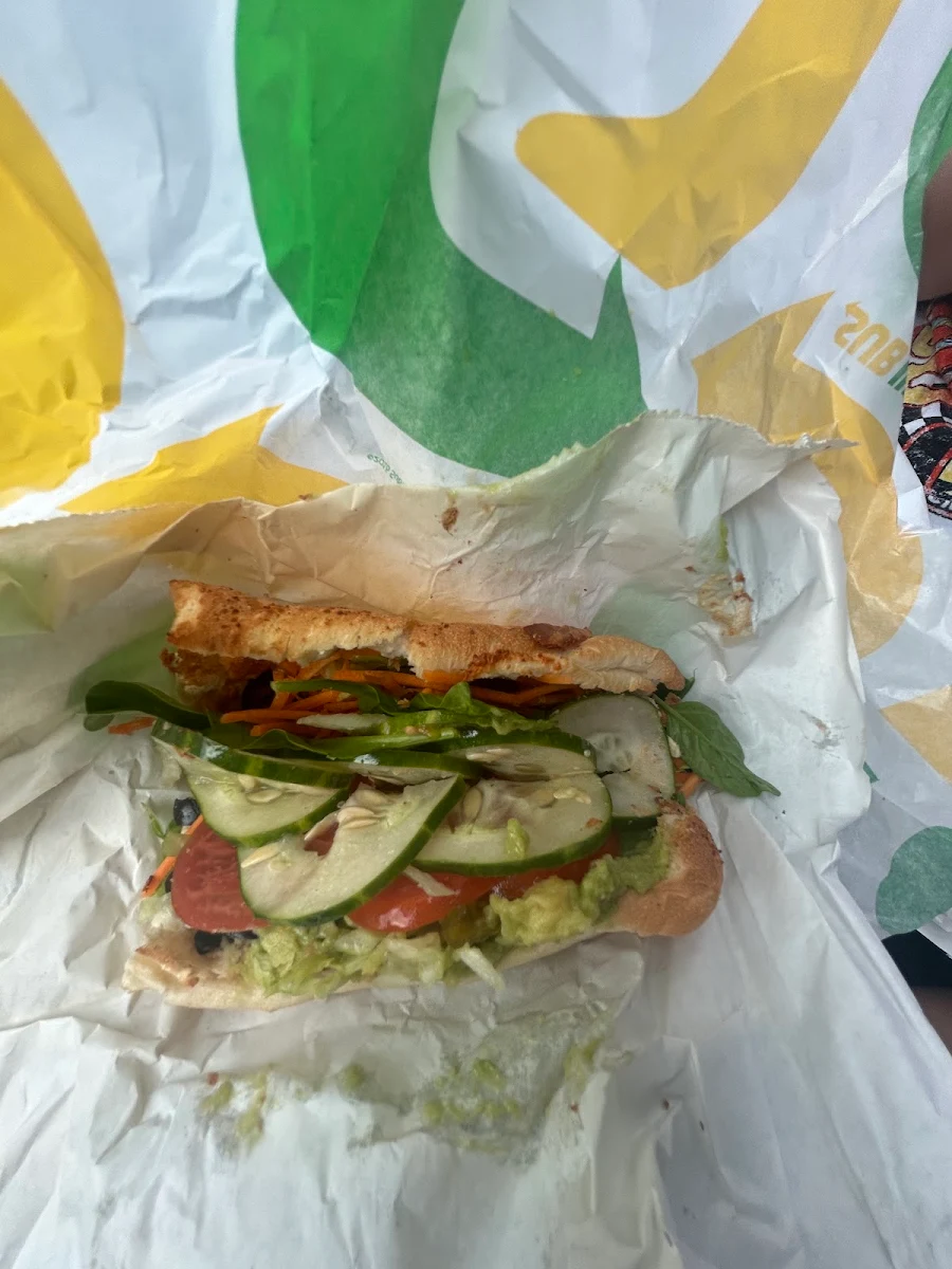 Veggie Delite with Avo