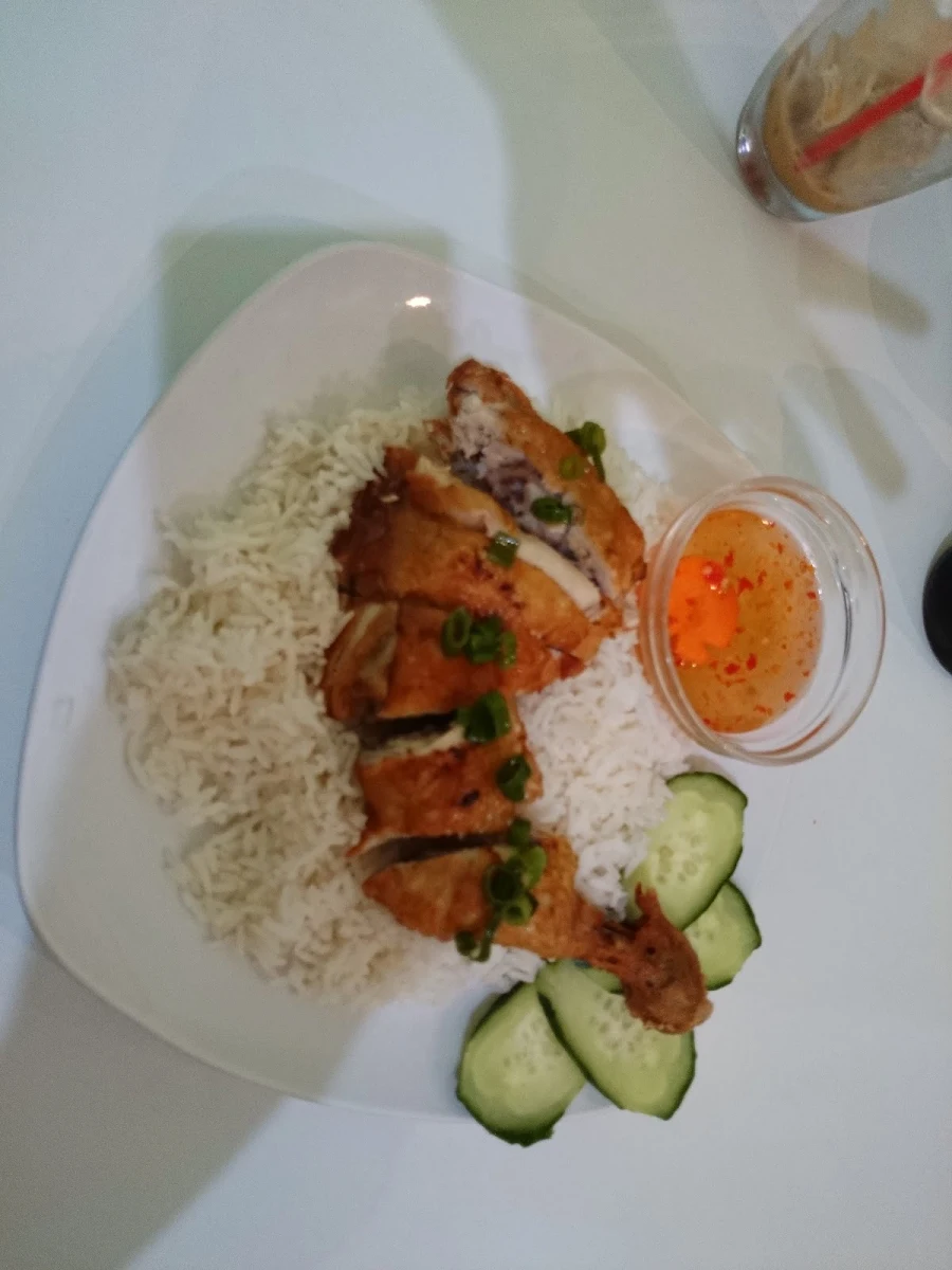 Crispy Chicken & Steamed Rice