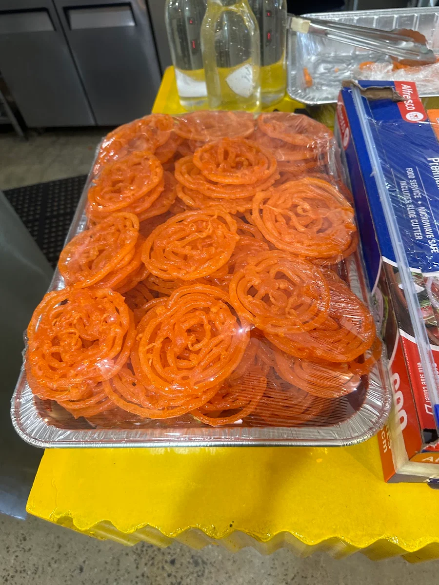 Jalebi, Momo Central Glenroy