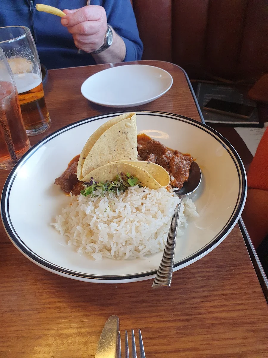 Curry, The Lodge Hotel