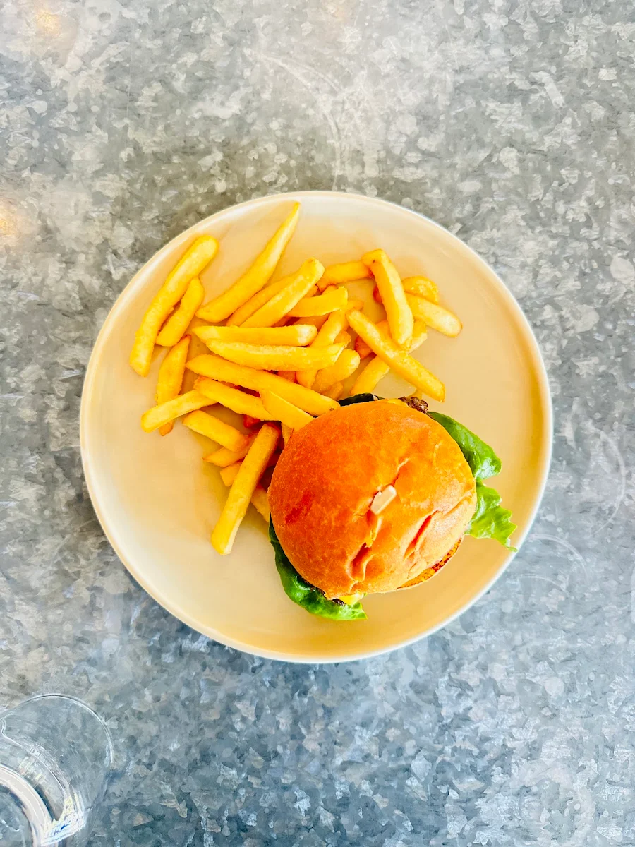 Highlights, Lovat Cafe Avalon Beach Front