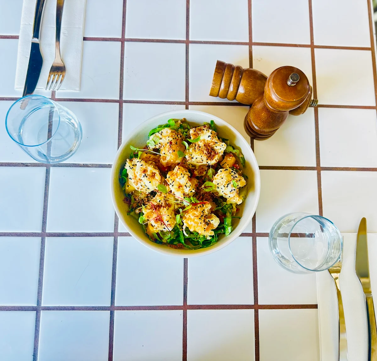Highlights, Lovat Cafe Avalon Beach Front