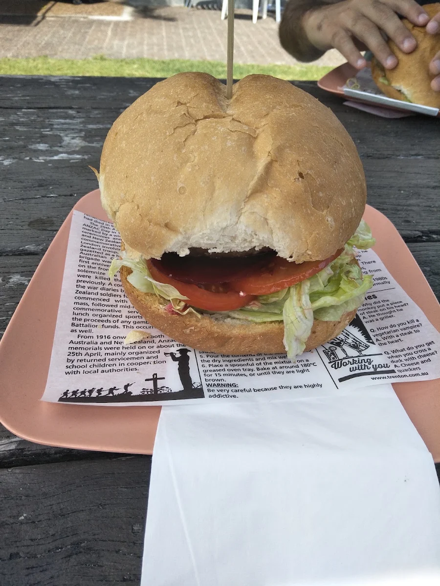Highlights, Lakes Beach Cafe