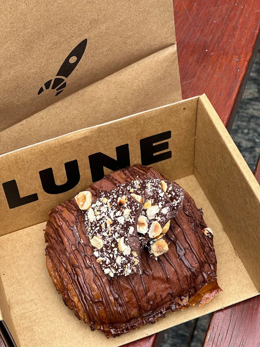 Coconut Rough, Lune Croissanterie South Brisbane