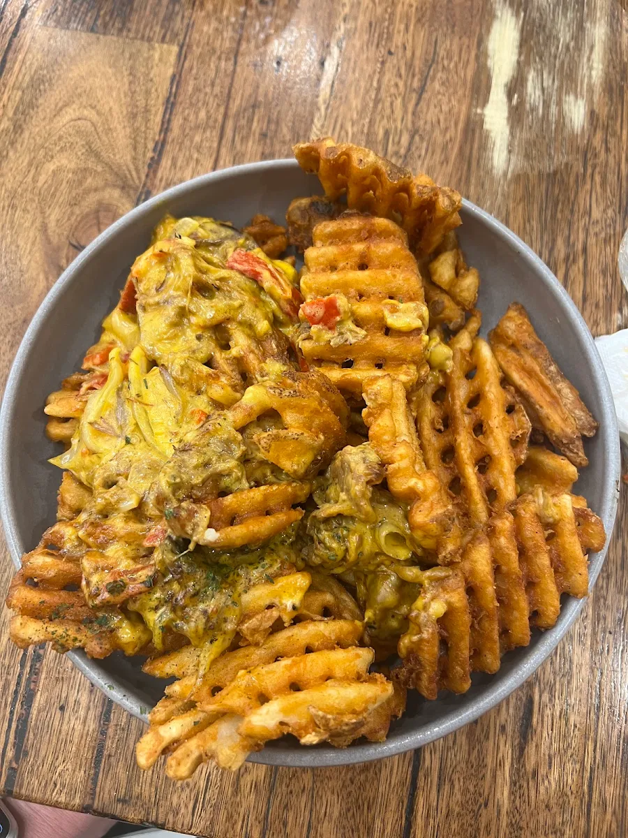 Mexican Loaded Chips, FLOVIE CAFE
