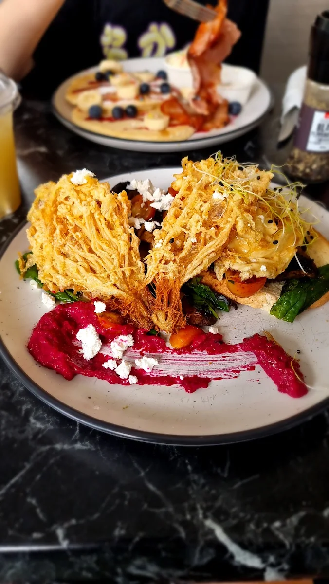 Highlights, Signature Cafe Helensvale