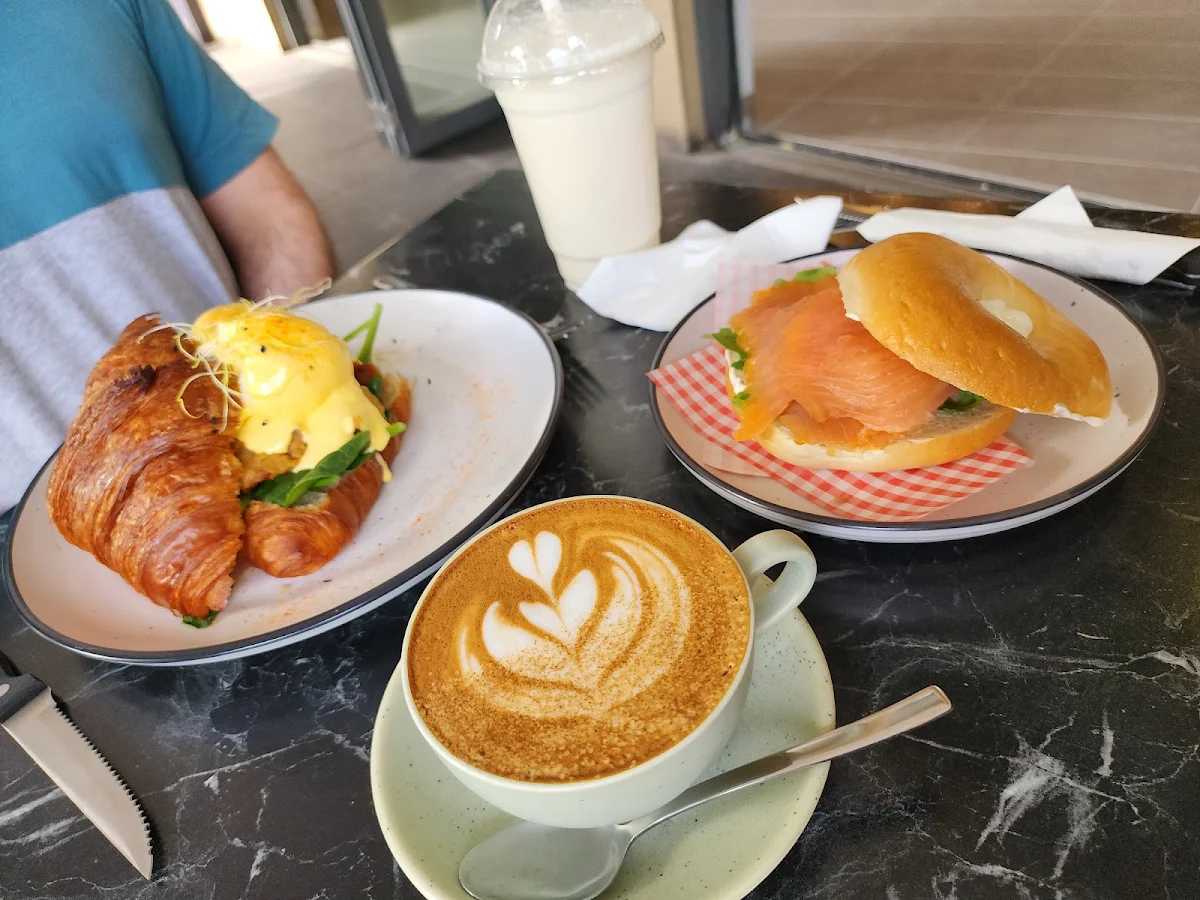 Highlights, Signature Cafe Helensvale
