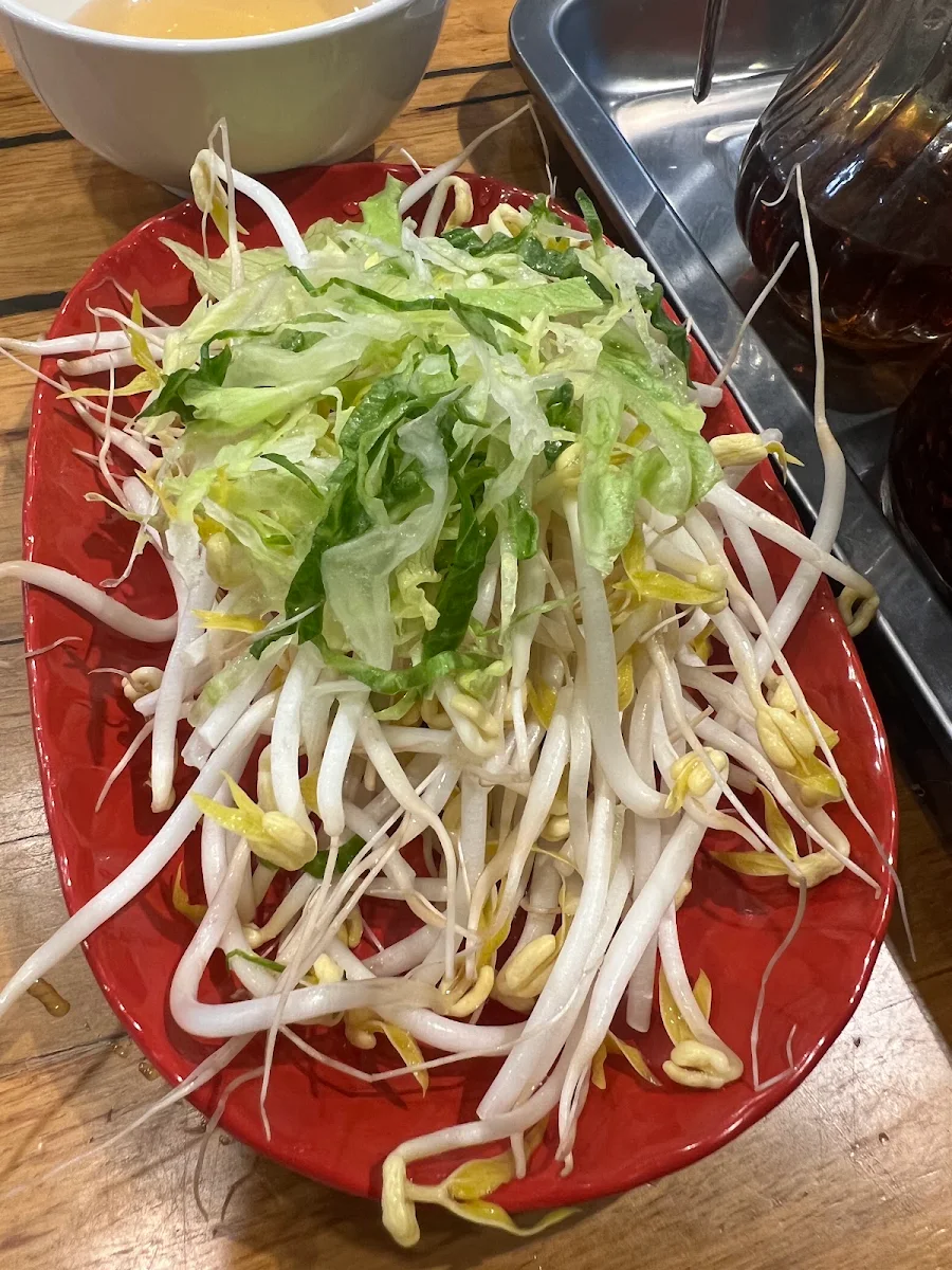 Highlights, Ngon Banh Cuon