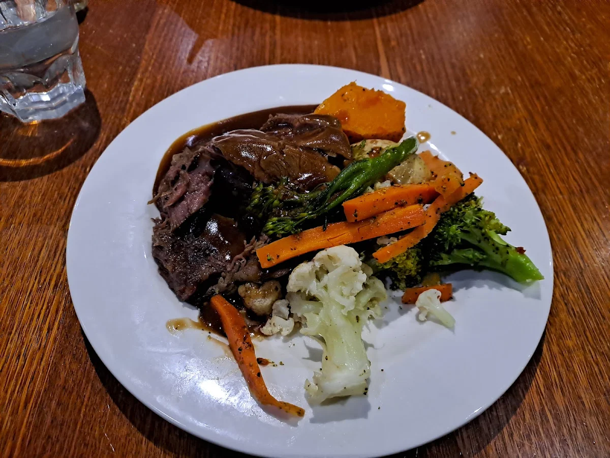 Roast Beef, Skyways Hotel