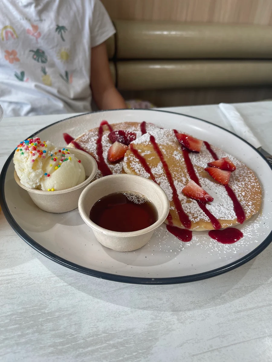 Highlights, Signature Cafe Robina