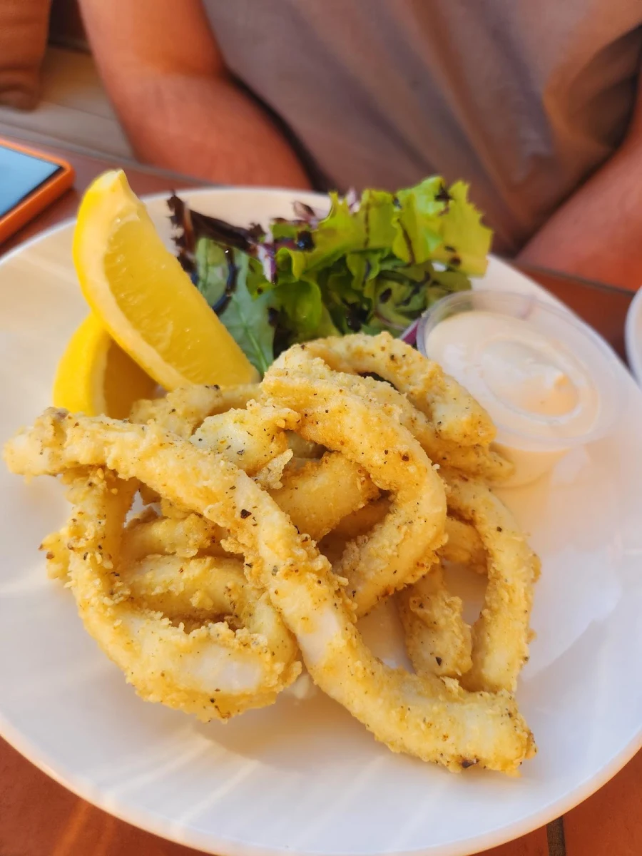 Calamari, Pimpama Pavilion