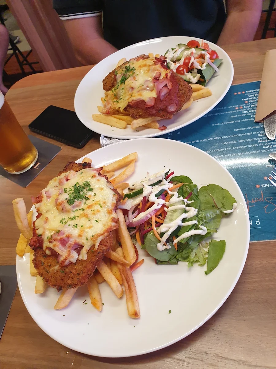 Vegan Schnitty, Pimpama Pavilion