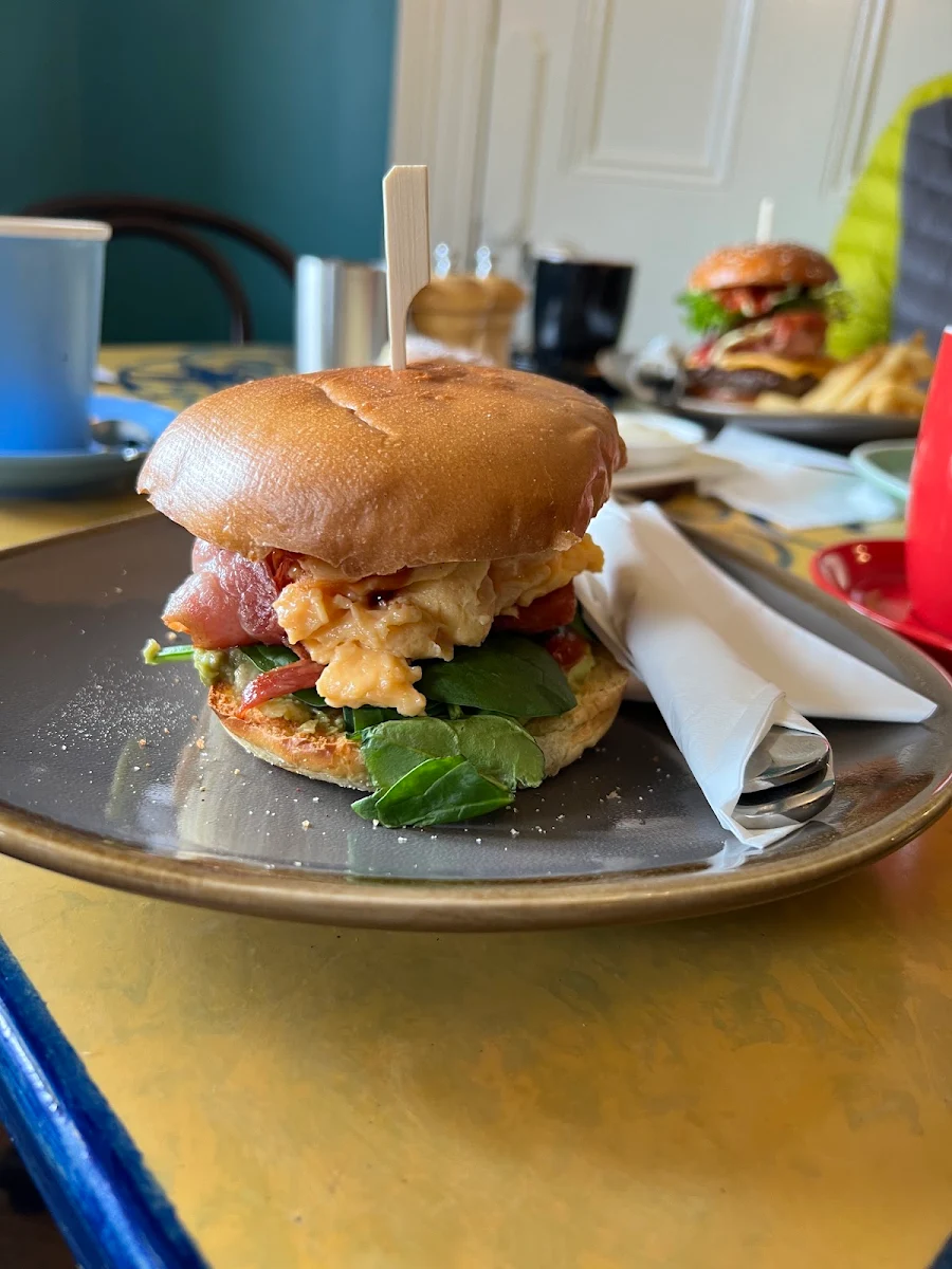 Brekkie Burger