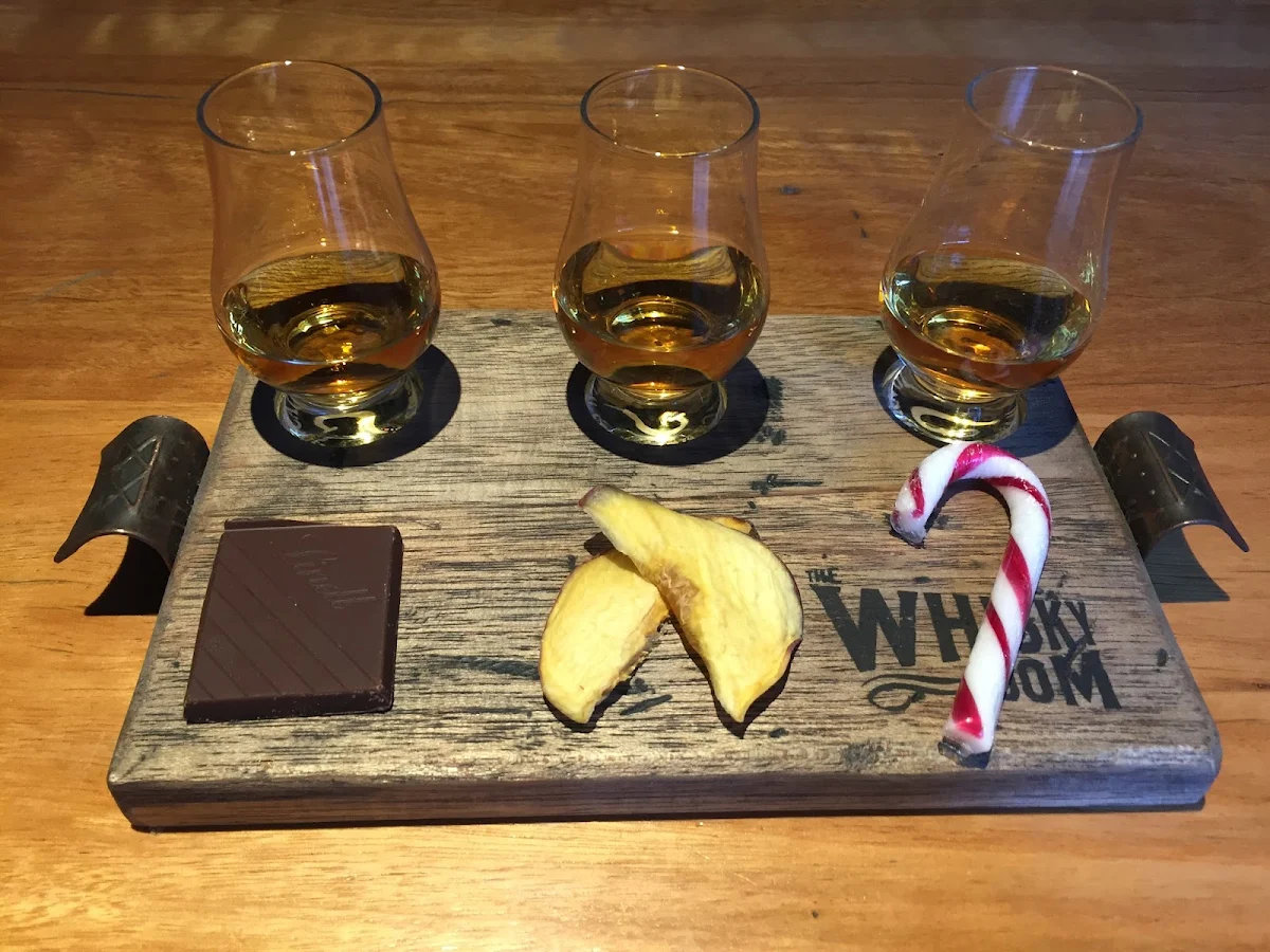 Highlights, Whisky Room
