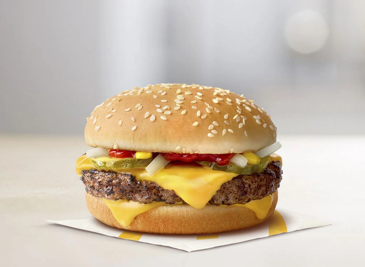Cheeseburger, McDonald's Lisarow