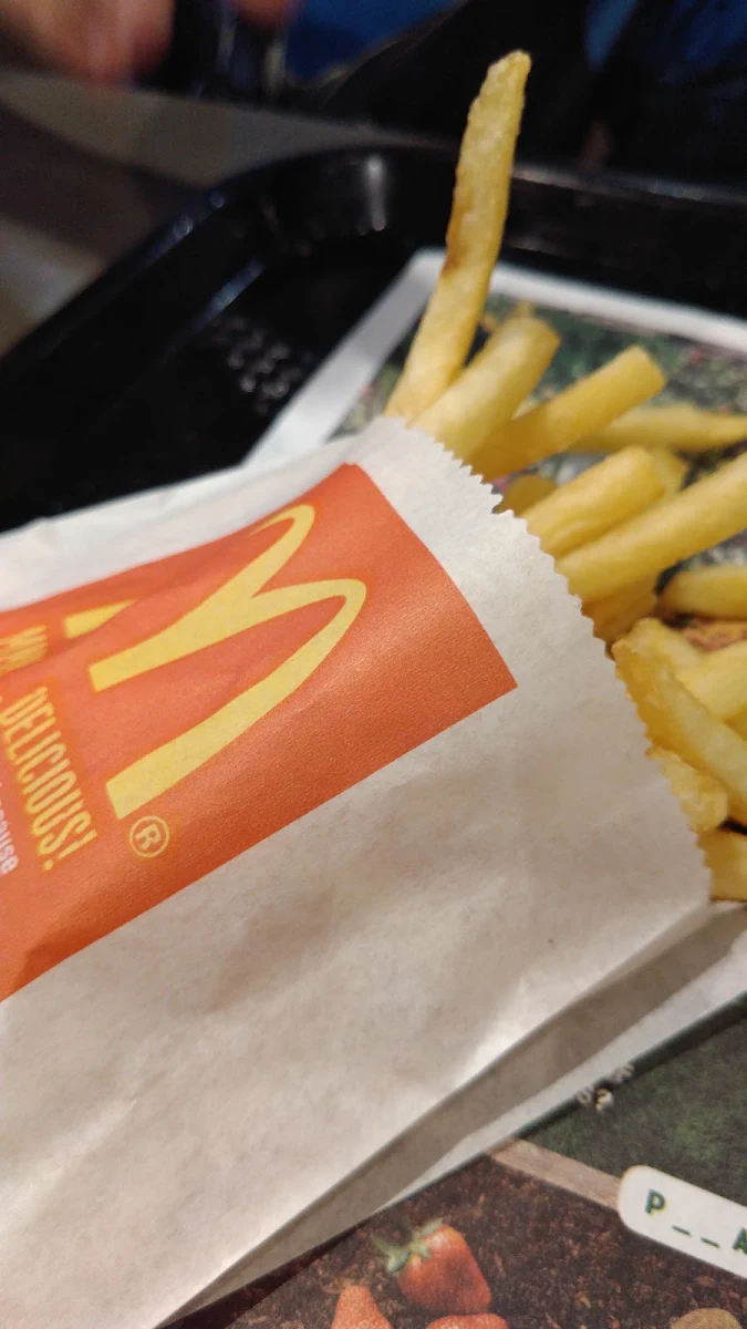 Small Chips, McDonald's Lisarow