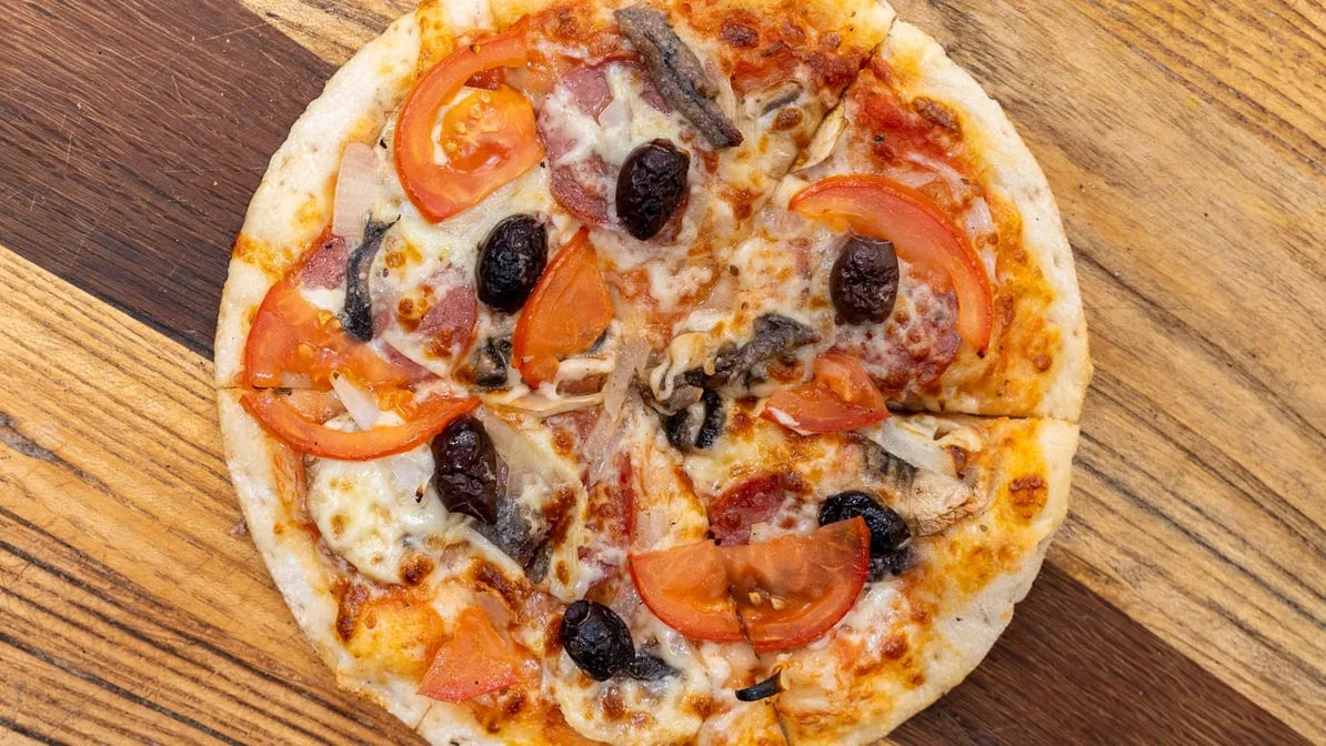 Highlights, JC's Pizza Elanora