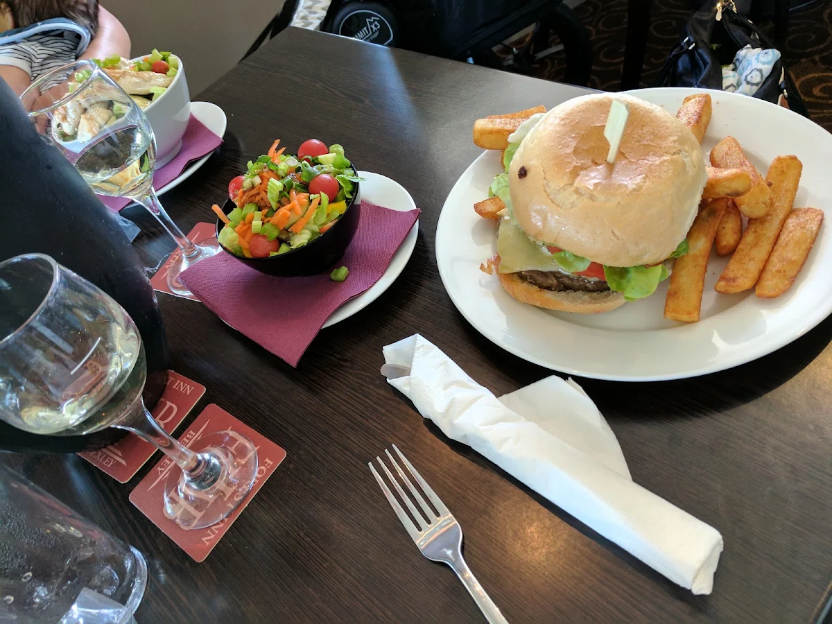 Highlights, Forest Inn Hotel