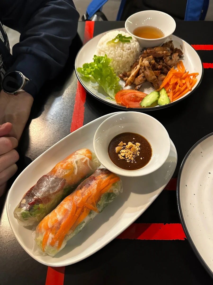 Summer Rolls, Vietnam House Milton