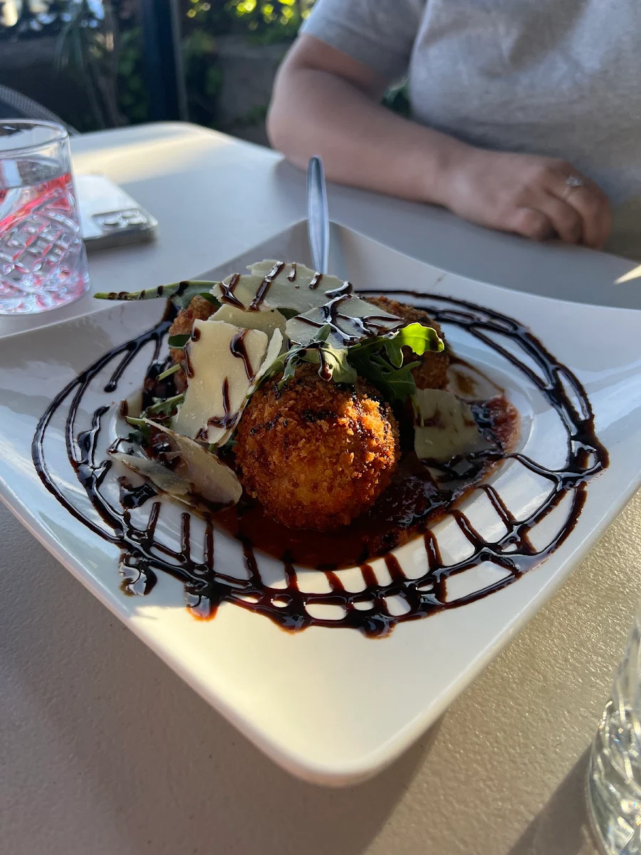 Arancini, Belair Hotel