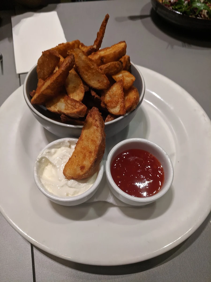 Wedges, Belair Hotel