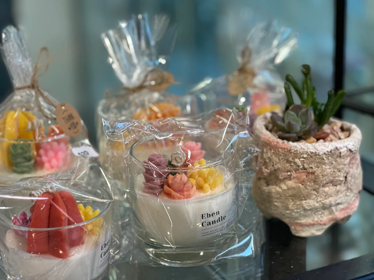 Highlights, Eben Coffee House - Gift House