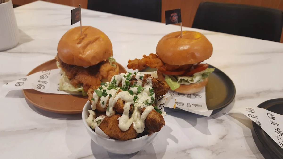 Highlights, Burgerooze Sunbury