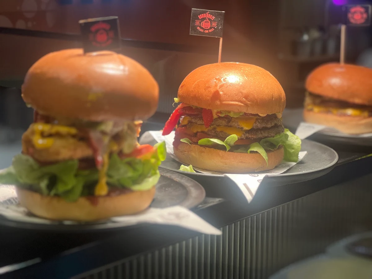 Highlights, Burgerooze Sunbury