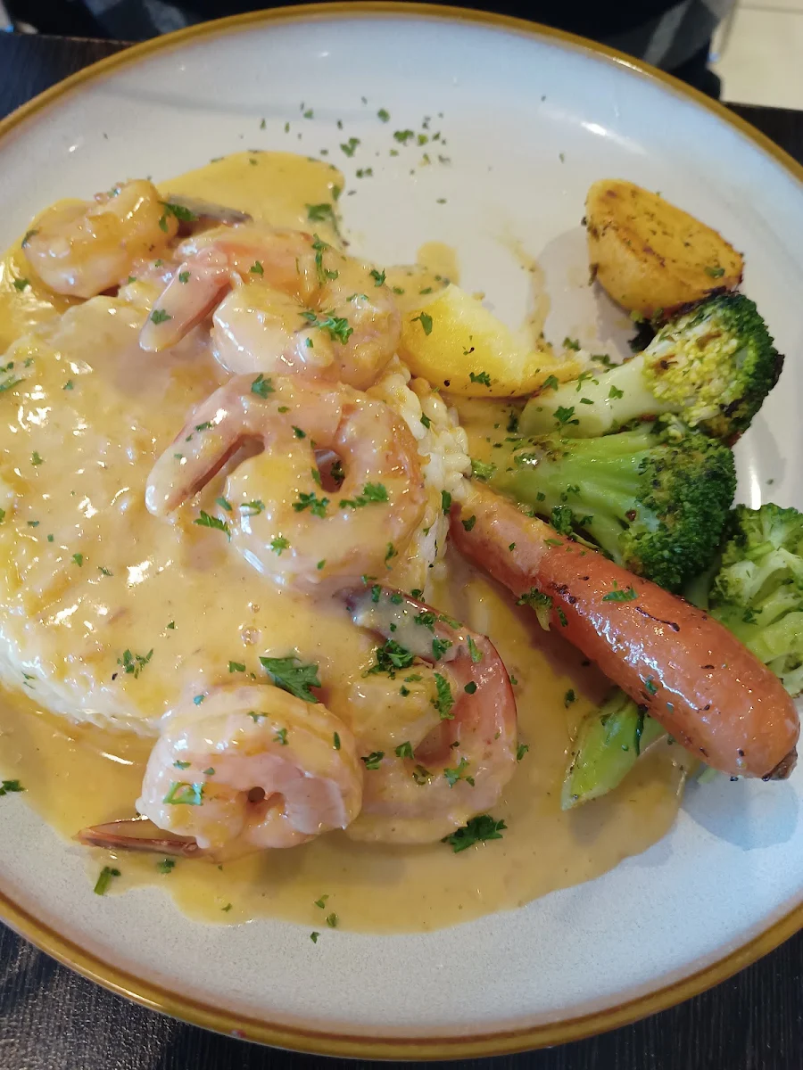 Garlic Prawns, Dawn to Dusk Cafe and Restaurant