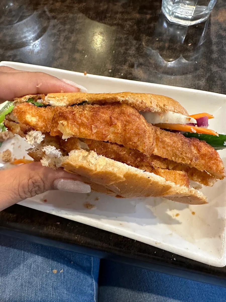 Banh MI, Love PHO