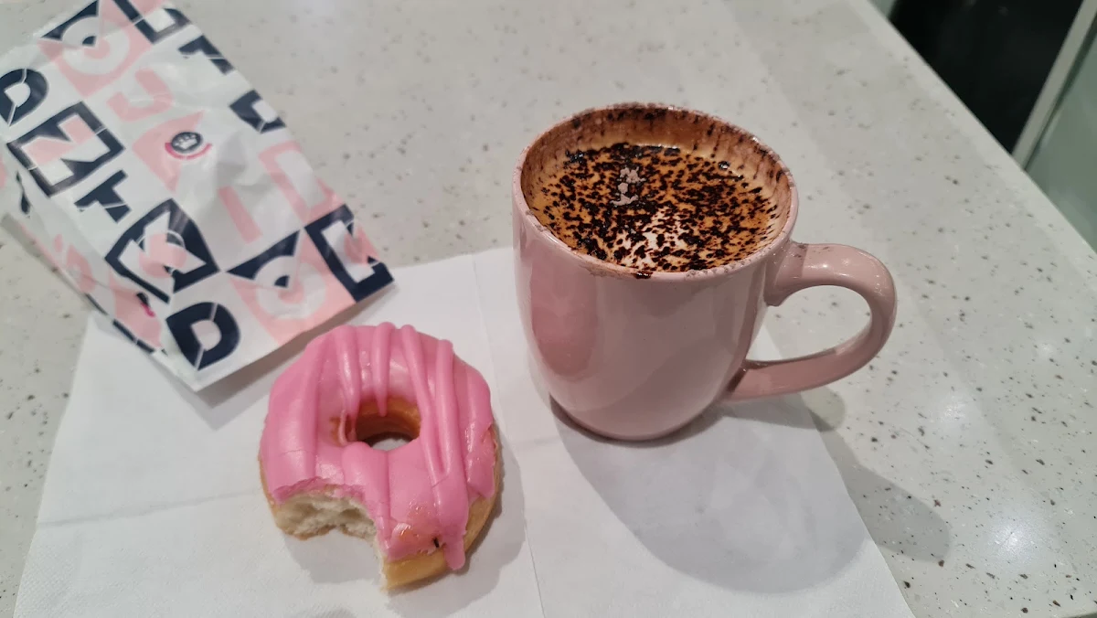 Highlights, Donut King Castletown K02