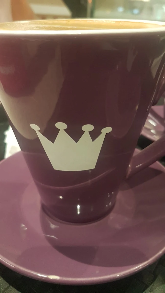 Highlights, Donut King Castletown K02