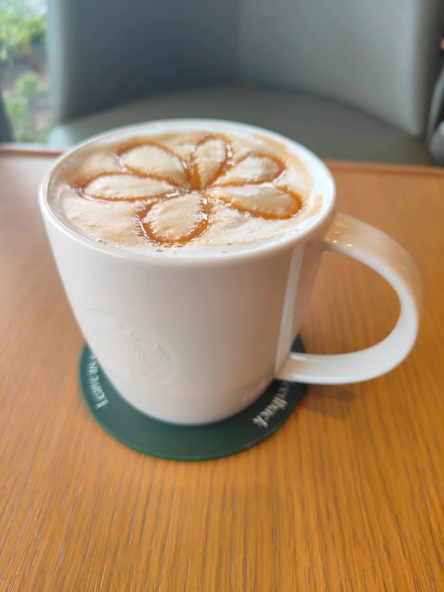 Highlights, Starbucks Kedron