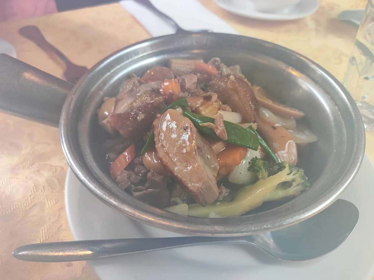 Highlights, Golden Sea Dragon Chinese Restaurant